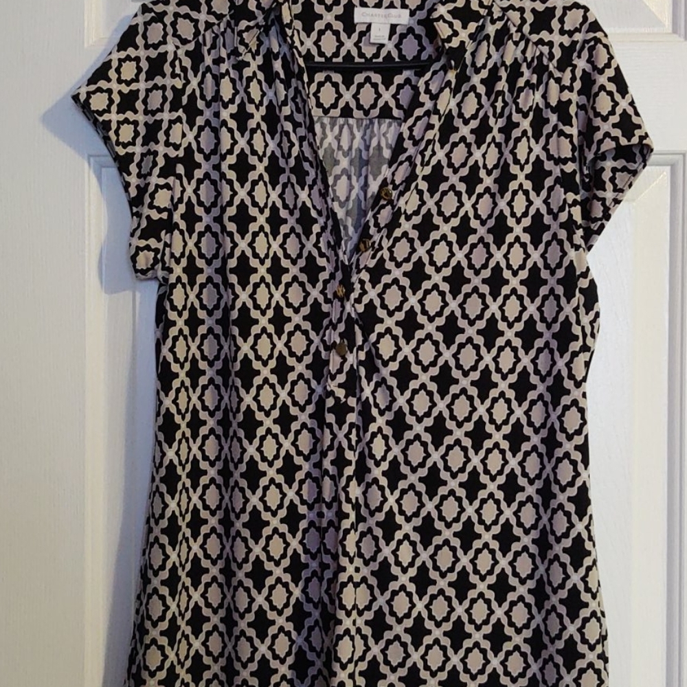 2 shirts - Picture 2 of 4